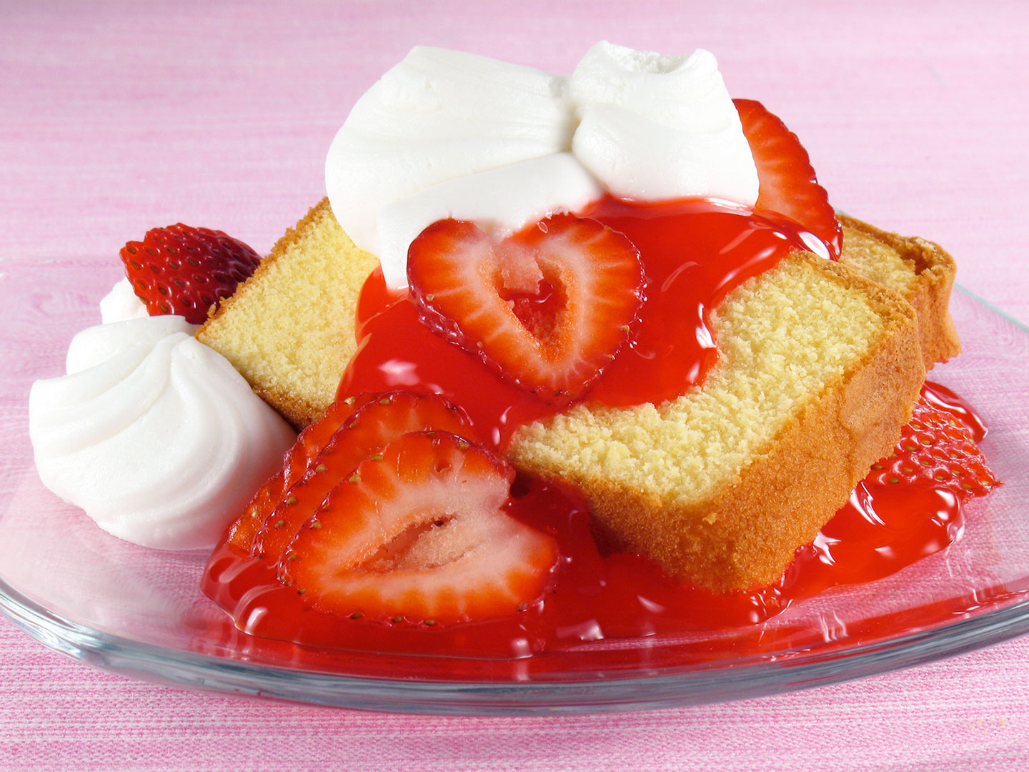 Pound Cake Strawberries Florida Strawberry