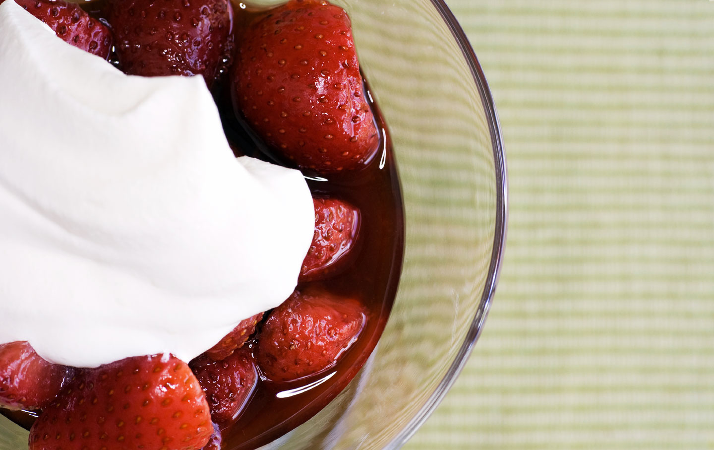Strawberries & Crème Fraîche
