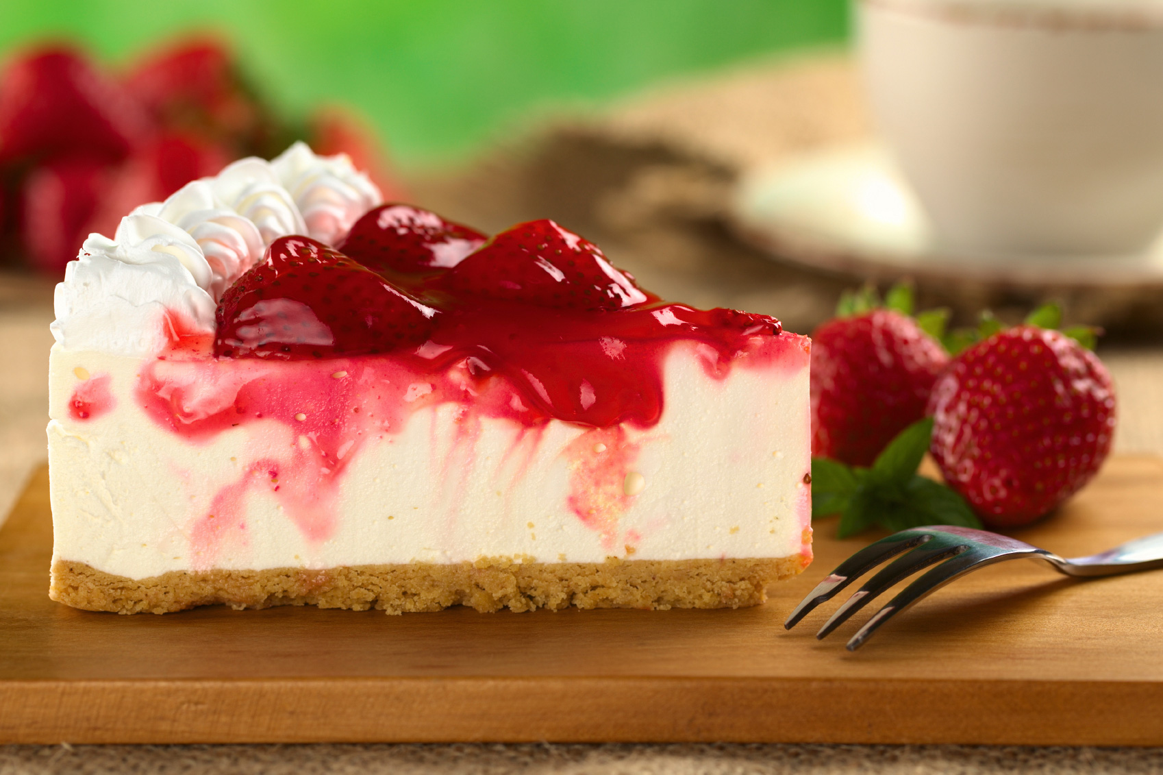 Strawberry Cheesecake with Strawberry Syrup