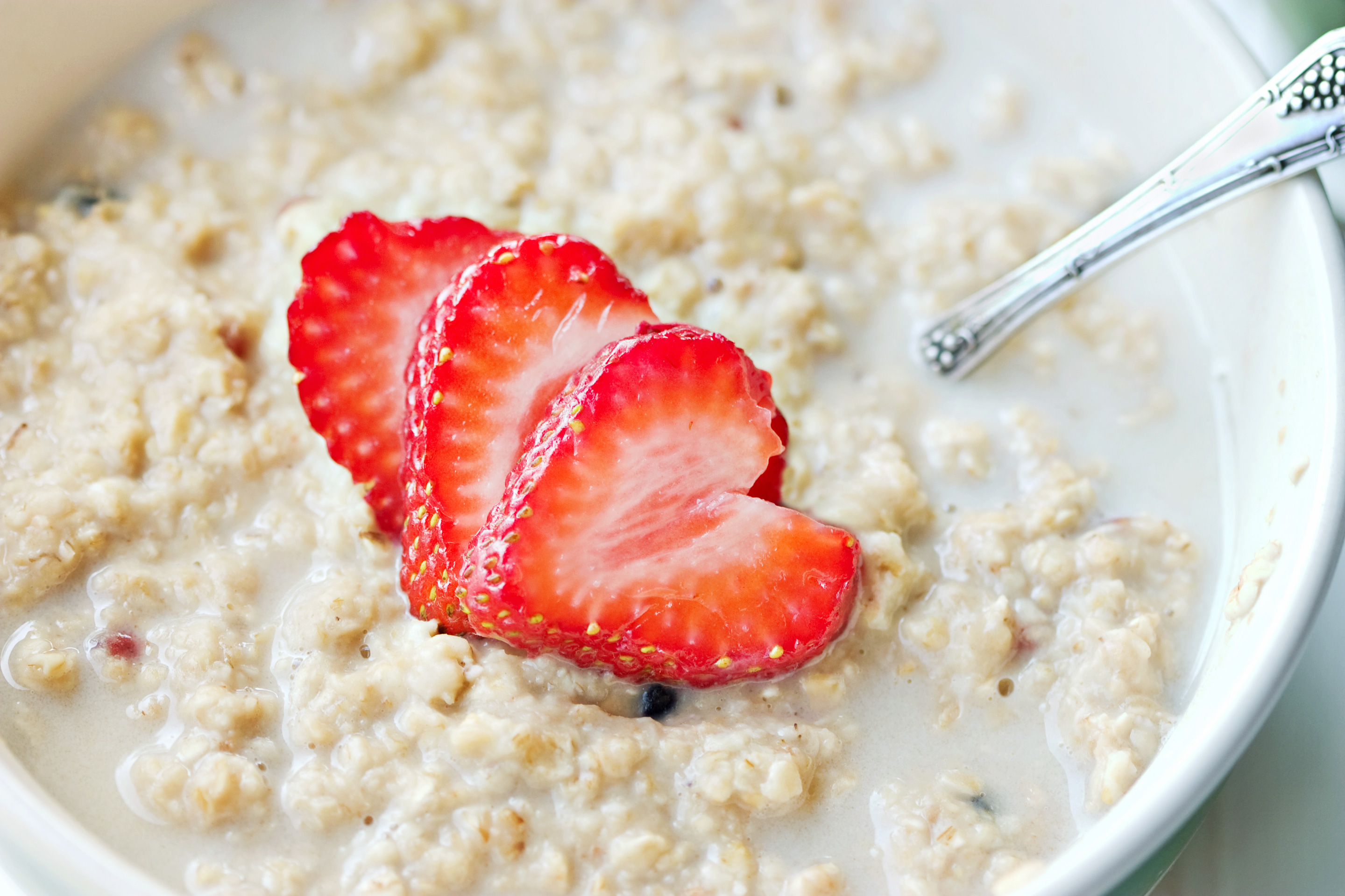 strawberries and oatmeal