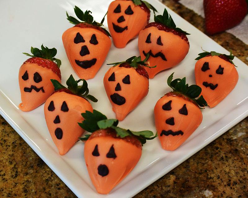 Chocolate Covered Strawberry Ghosts - Yummy Healthy Easy